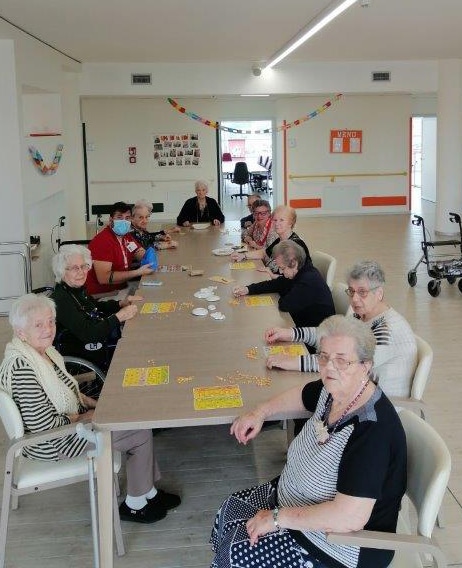 Attivit&agrave; Anziani Operatori Tombola